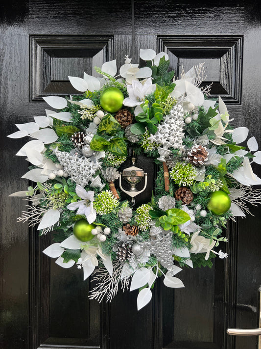 50cm GREEN WHITE FOLIAGE WREATH