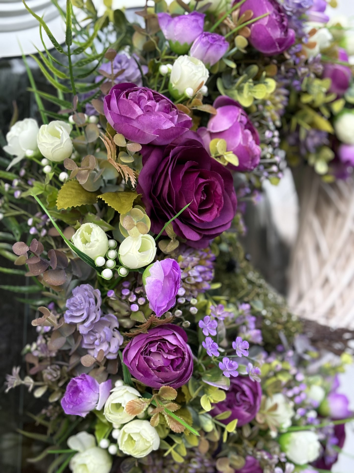 WICKER LILAC/PURPLE MIXED FOLIAGE AUTUMN WREATH